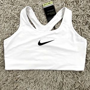 Nike swoosh plus size bra